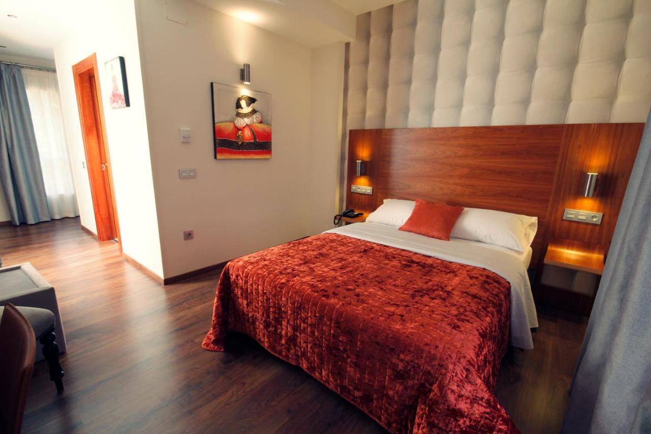 Hotel Boutique Villa Erina By Bossh Hotels - Adults Recommended Манільва Екстер'єр фото