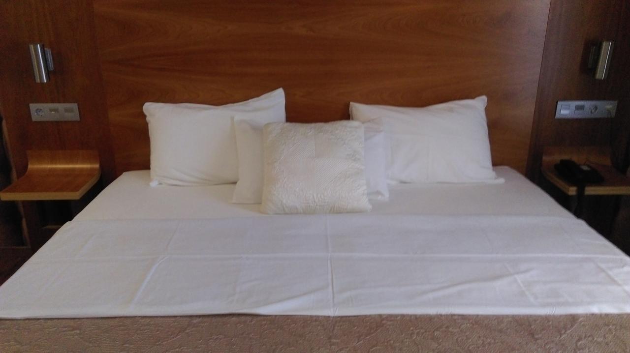 Hotel Boutique Villa Erina By Bossh Hotels - Adults Recommended Манільва Екстер'єр фото